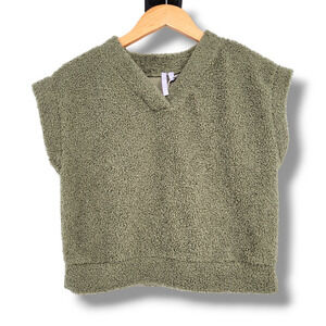 NEW‎ Good Luck Girl Women's Cap Sleeve Fuzzy Cropped Top Green Size Large